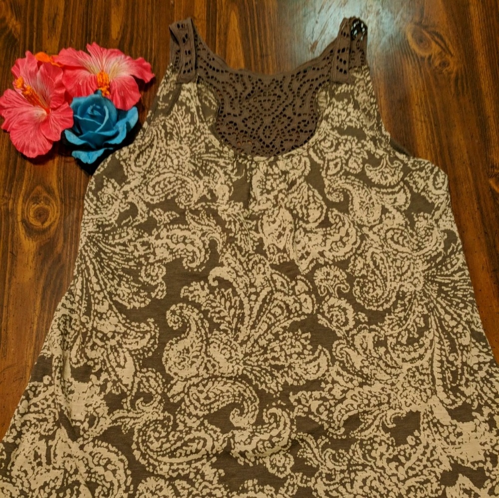 🌸Sonoma Brown and Cream Top